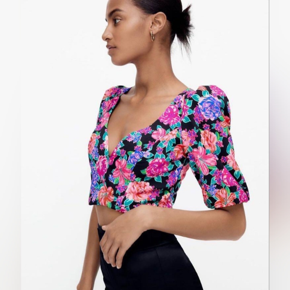 🆕Zara Floral Print Plunging Neckline Puffy Shoulder Crop Top Size Small